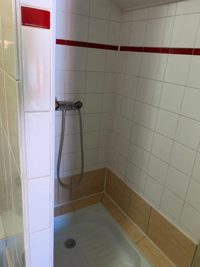 Hotel Le Cosy Pont-de-Cheruy Экстерьер фото