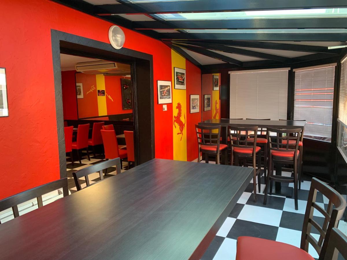 Hotel Le Cosy Pont-de-Cheruy Экстерьер фото